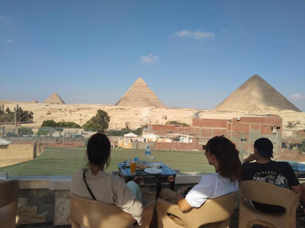 Pyramids Magic View Inn Le Caire Extérieur photo